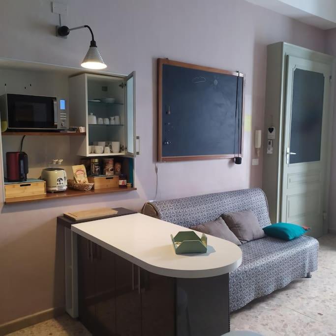 Nice-three-room With 2 Bathrooms *