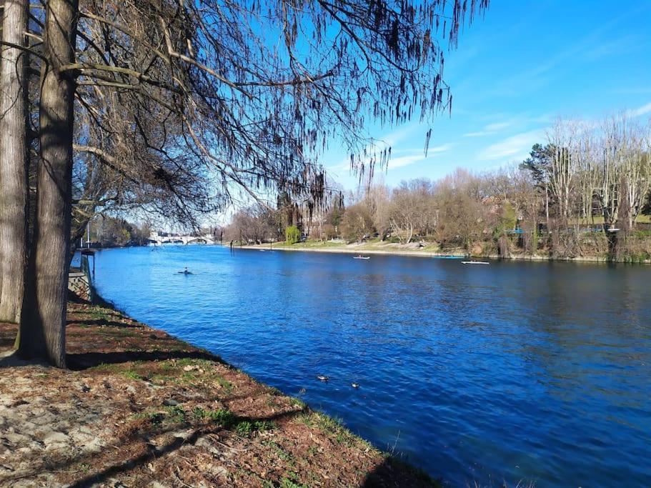 Nice-three-room With 2 Bathrooms Apartment Turin