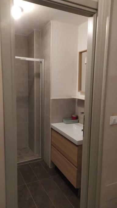 Nice-three-room With 2 Bathrooms