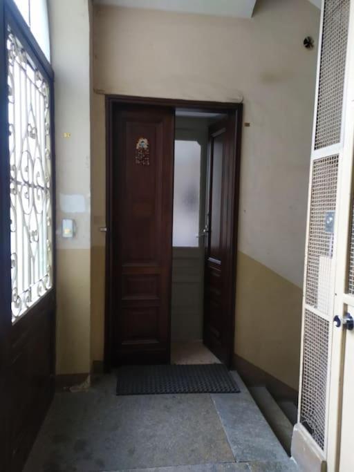 Nice-three-room With 2 Bathrooms Turin
